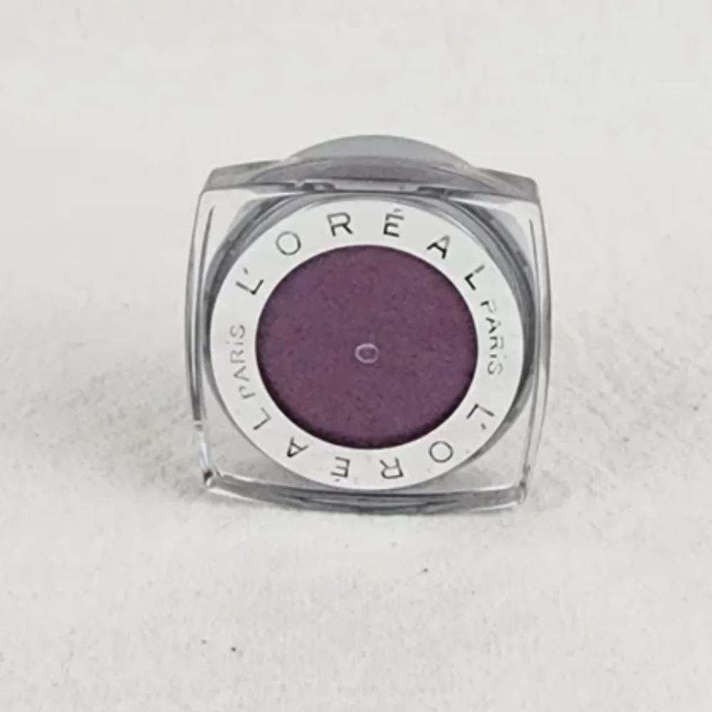 3 FOR $15 💟💟 L'Oréal infallible eyeshadow shade 555